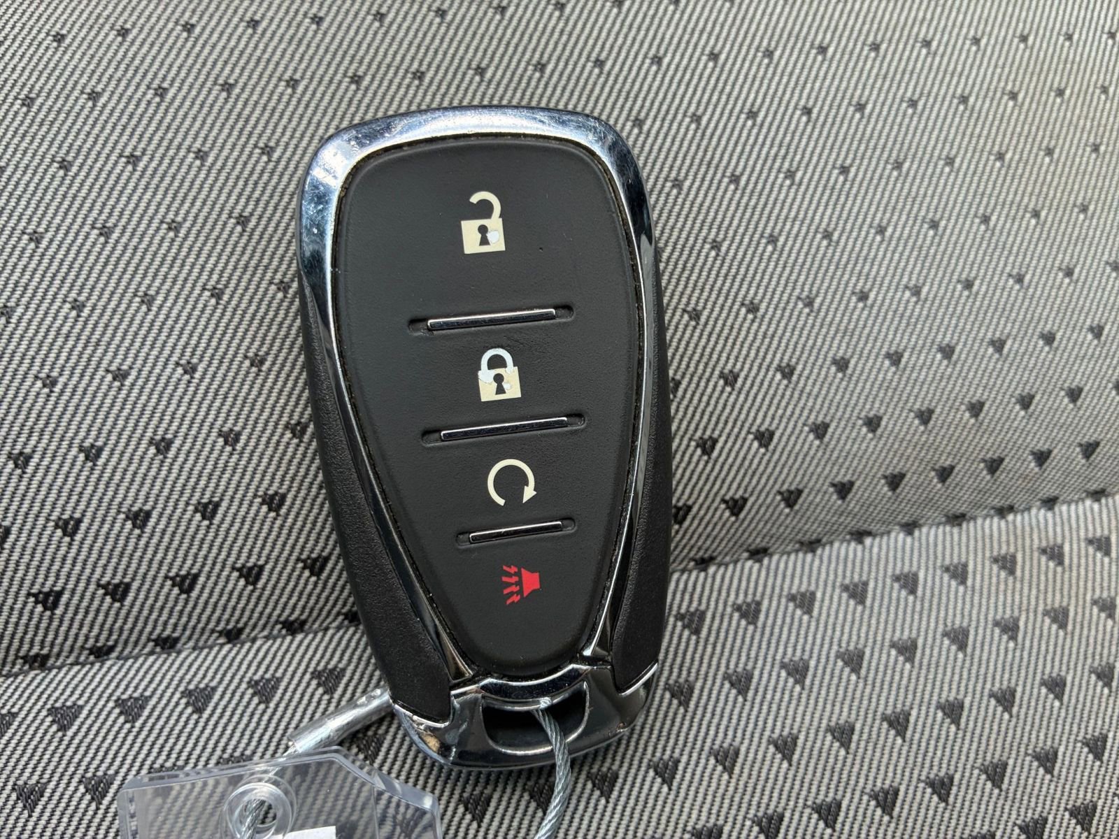 Used 2025 Chevrolet Trax LT FWD image 20