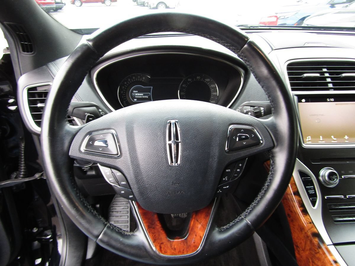 Used 2018 Lincoln MKX Reserve w/ Lincoln MKX Climate Package AWD/4WD image 7