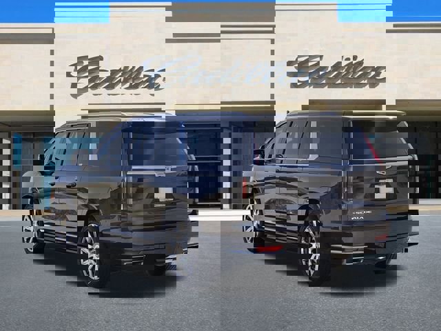 Certified 2022 Cadillac Escalade ESV Premium Luxury Platinum w/ Heavy-Duty Trailer Package image 9