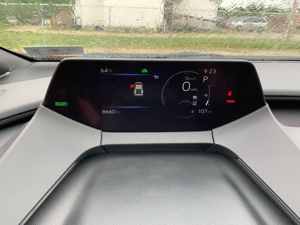 Used 2025 Toyota Prius Limited FWD image 31