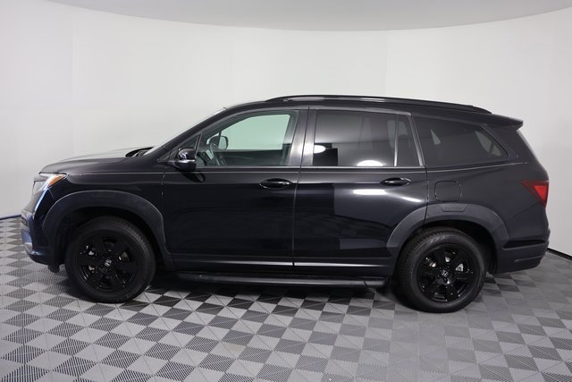Used 2022 Honda Pilot TrailSport image 5