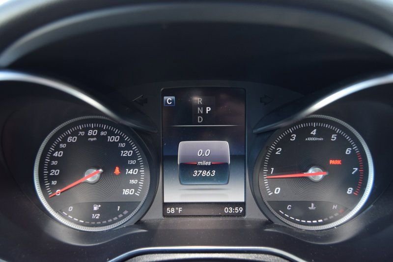 Used 2019 Mercedes-Benz GLC 300 4MATIC image 21