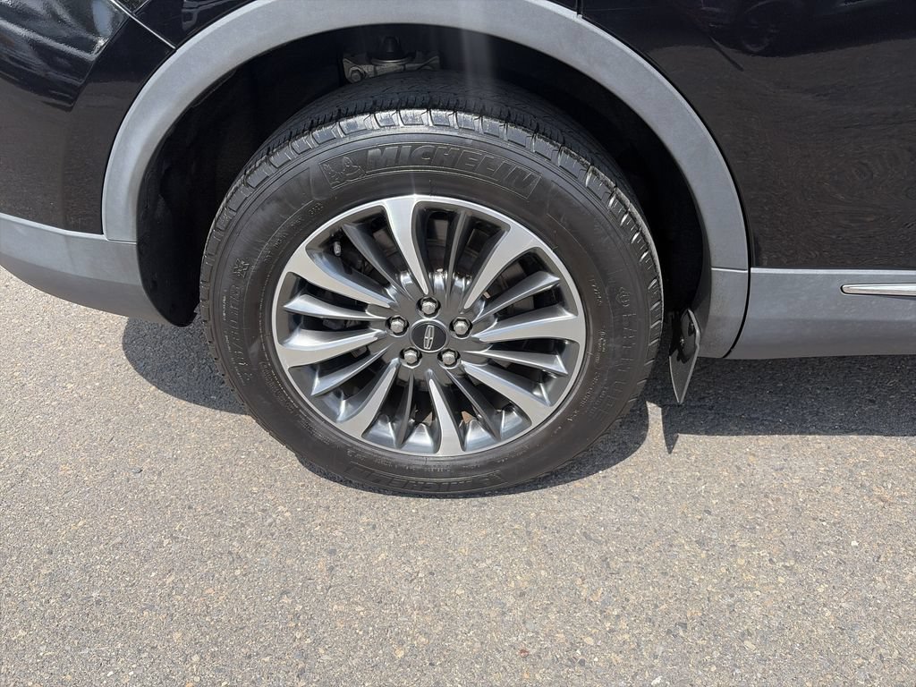 Certified 2023 Lincoln Nautilus Reserve AWD/4WD image 44