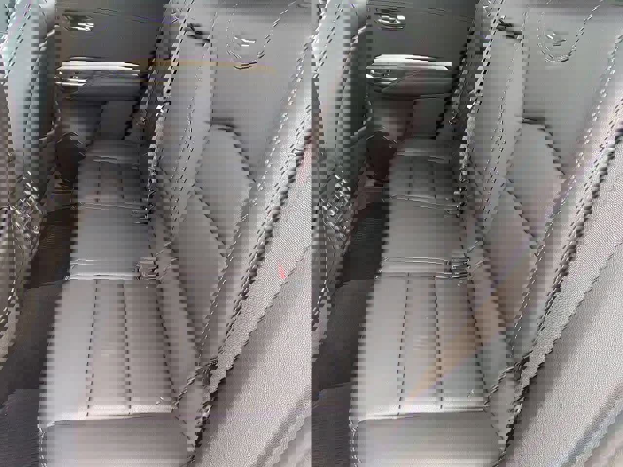 Used 2021 Cadillac XT4 Premium Luxury w/ Cold Weather Package image 20