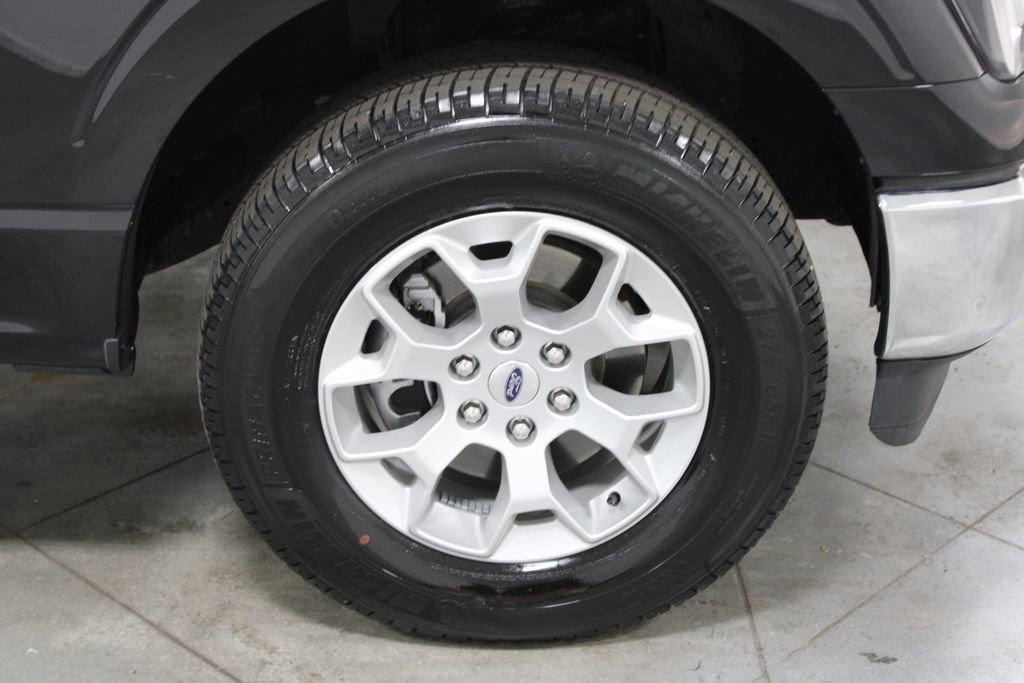 Used 2023 Ford F150 XLT AWD/4WD image 12