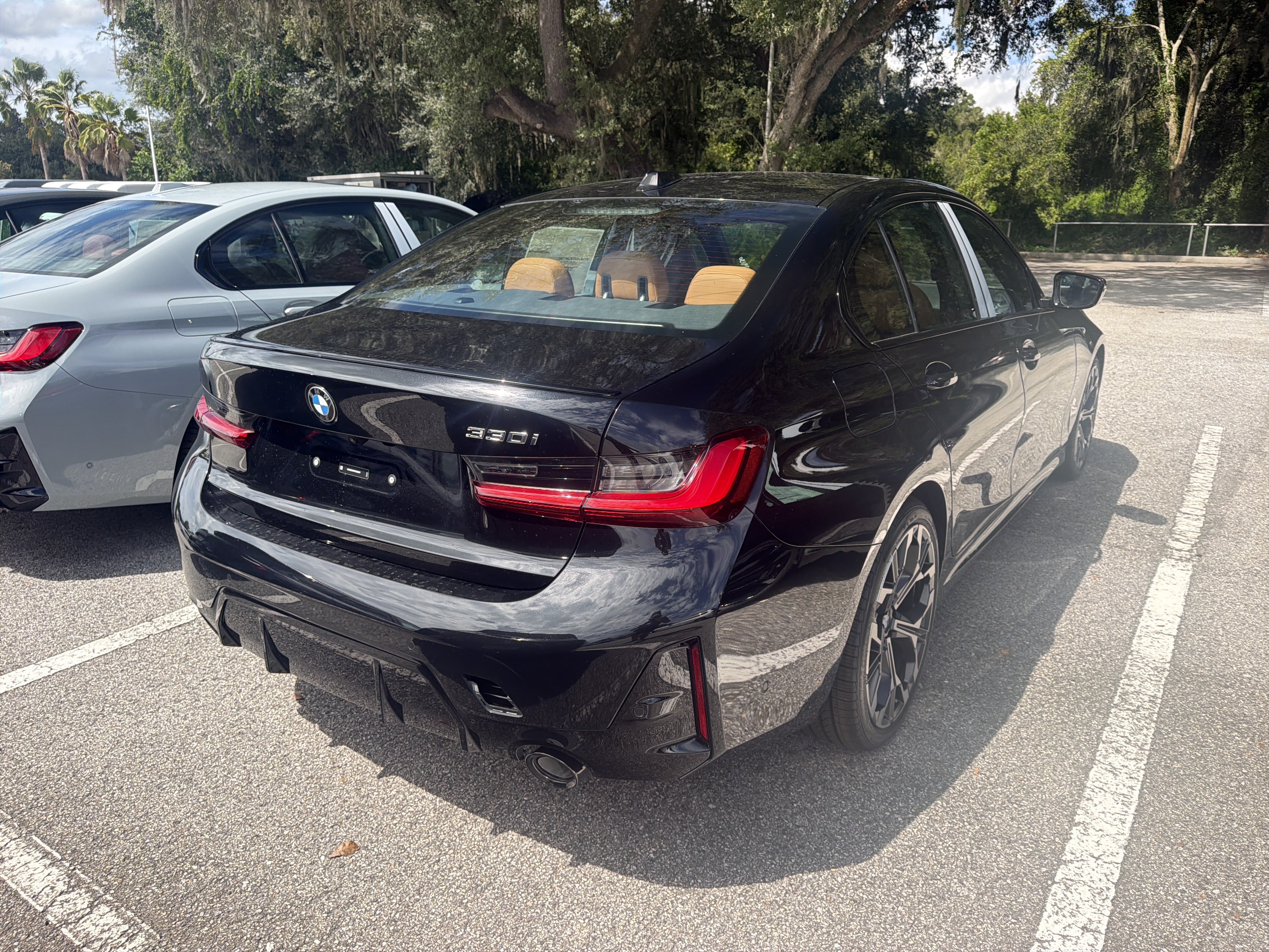 New 2026 BMW 330i Sedan w/ M Sport Package RWD image 2