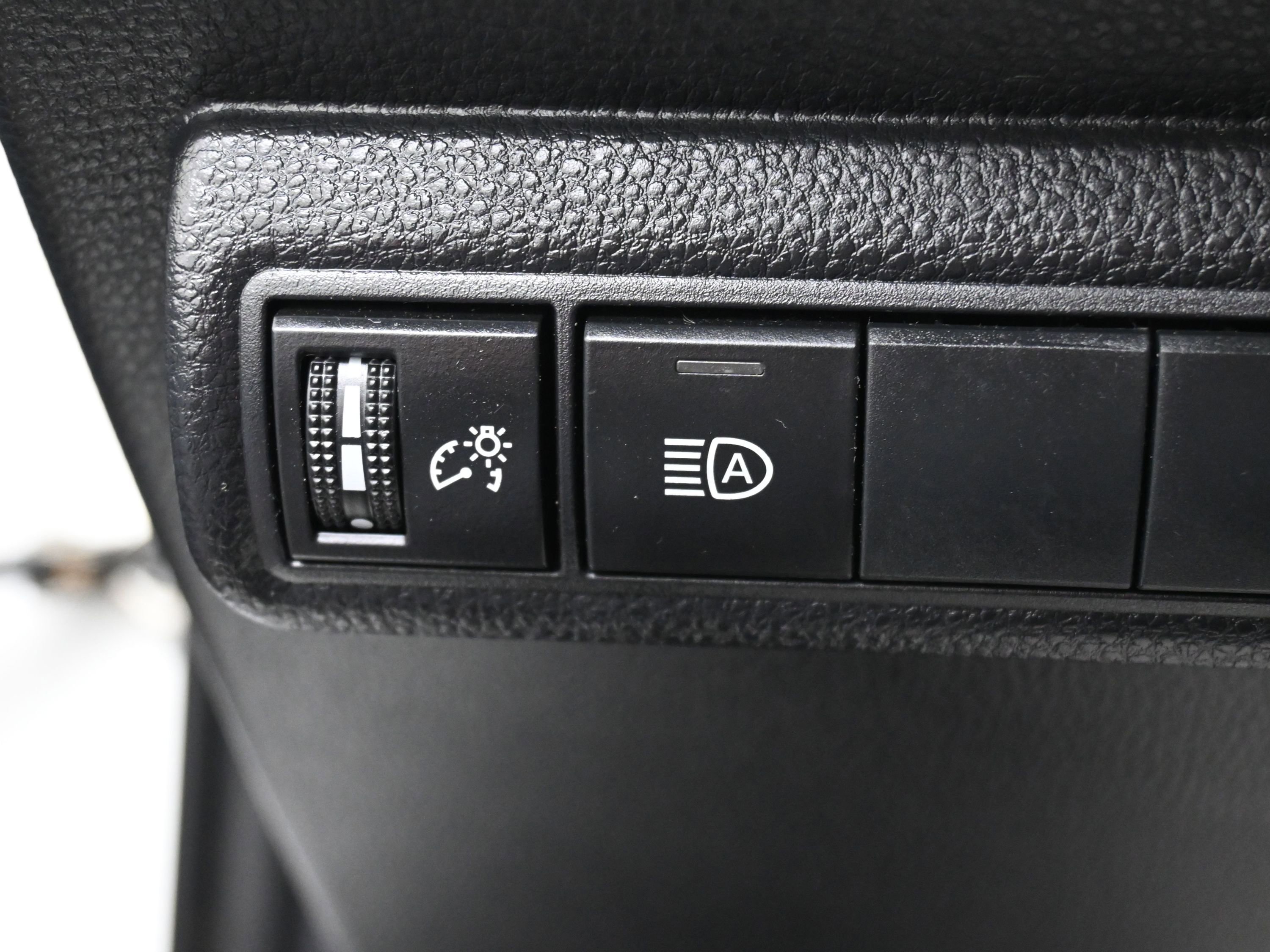 Used 2023 Toyota Corolla SE image 19