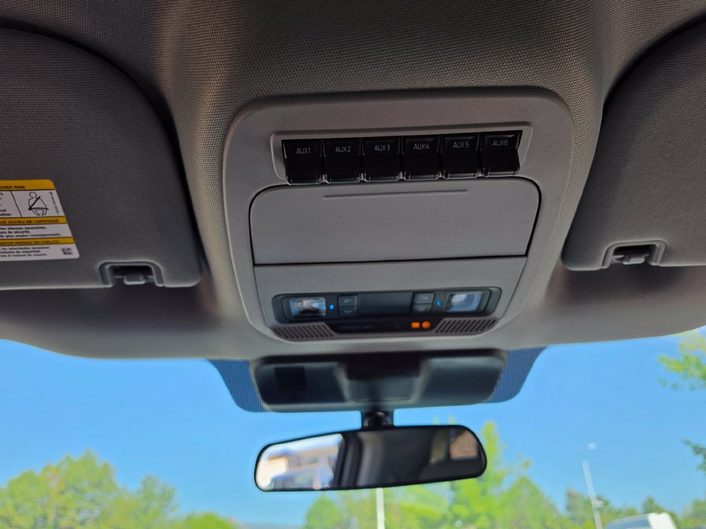New 2026 Ford F550 4x4 Regular Cab Super Duty image 31