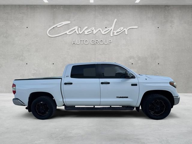Used 2018 Toyota Tundra SR5 w/ SR5 Upgrade Package AWD/4WD image 17