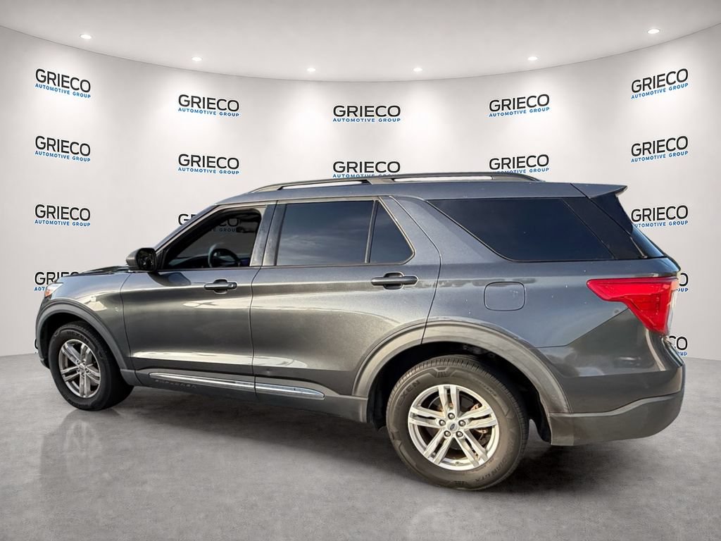 Used 2020 Ford Explorer XLT w/ Equipment Group 202A AWD/4WD image 5