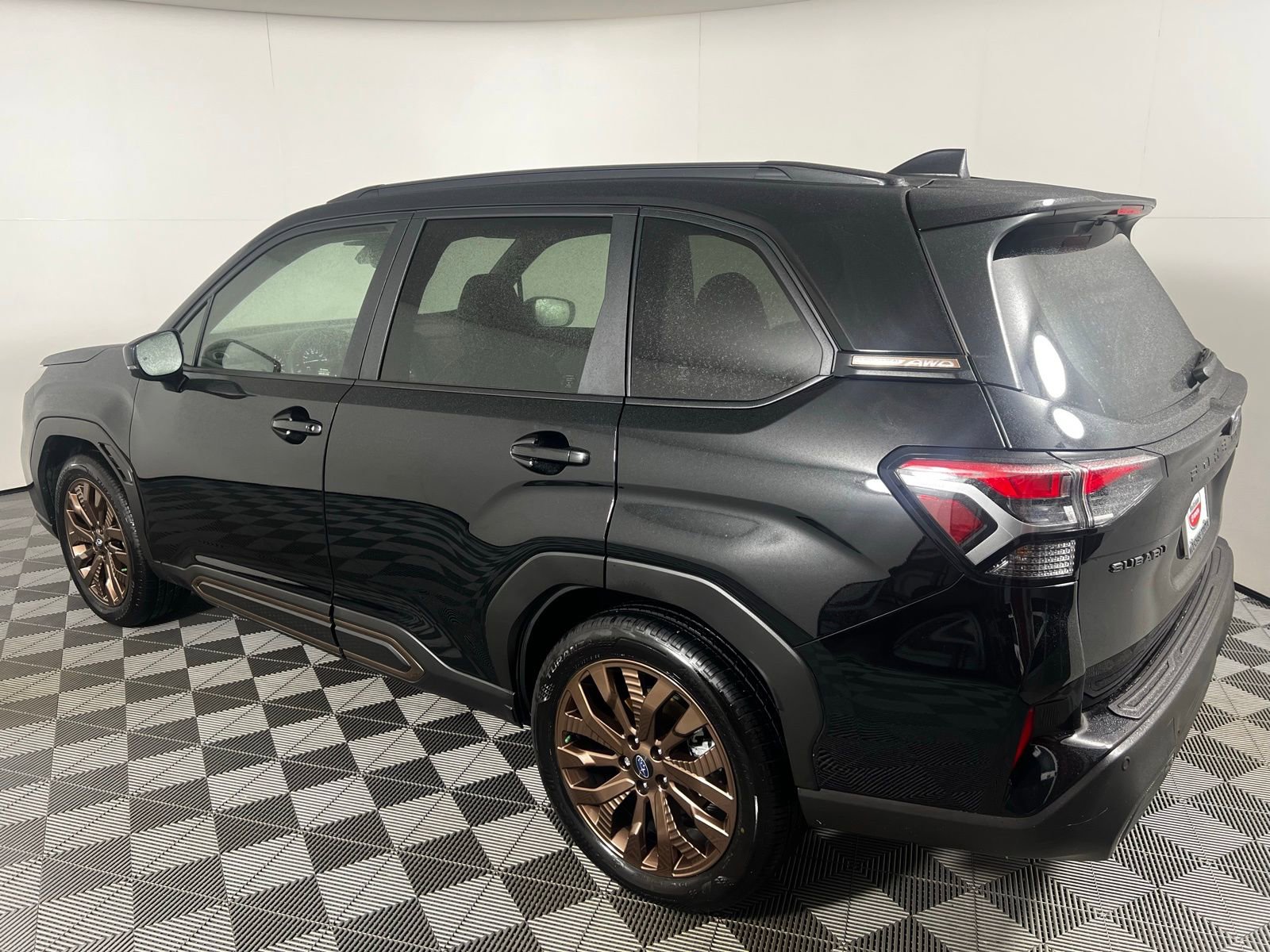 Used 2025 Subaru Forester Sport w/ Popular Package #2 image 7