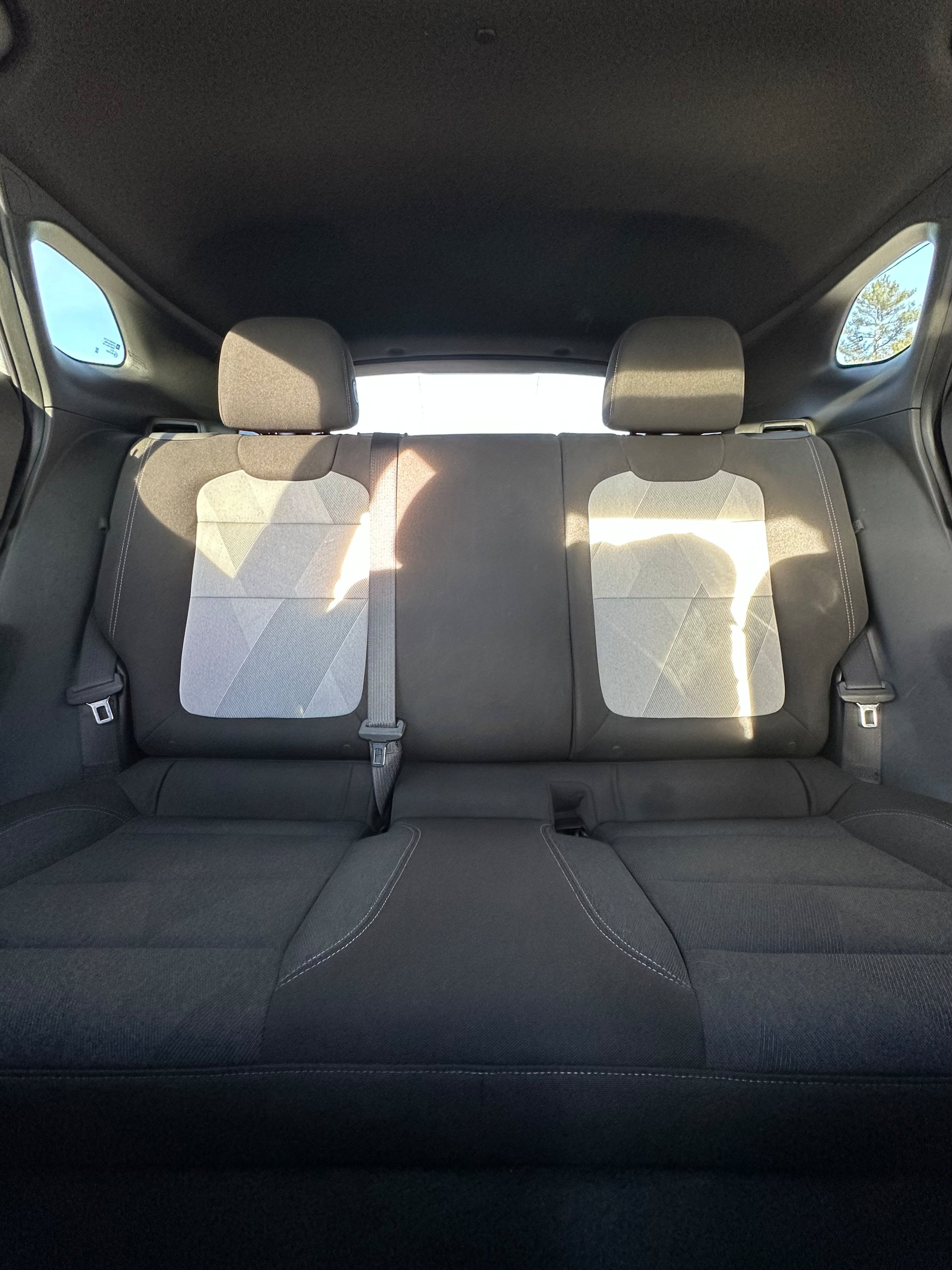 Used 2024 Chevrolet Trax RS w/ Sunroof Package FWD image 21