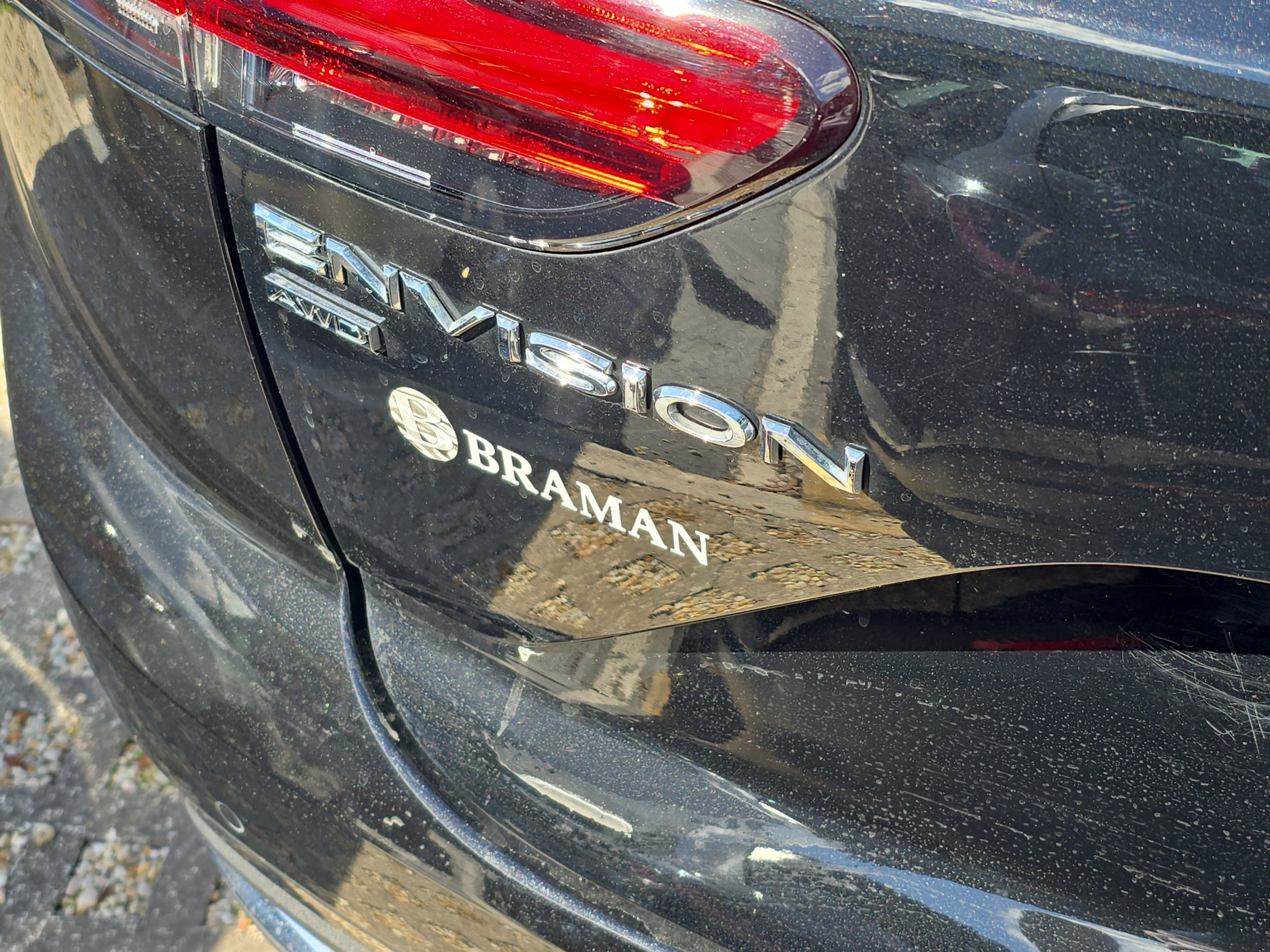 Used 2023 Buick Envision Essence image 5