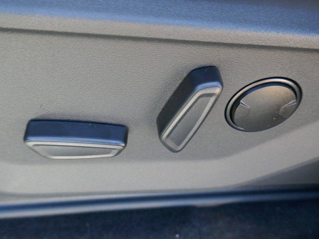 New 2026 Ford Expedition Active image 14