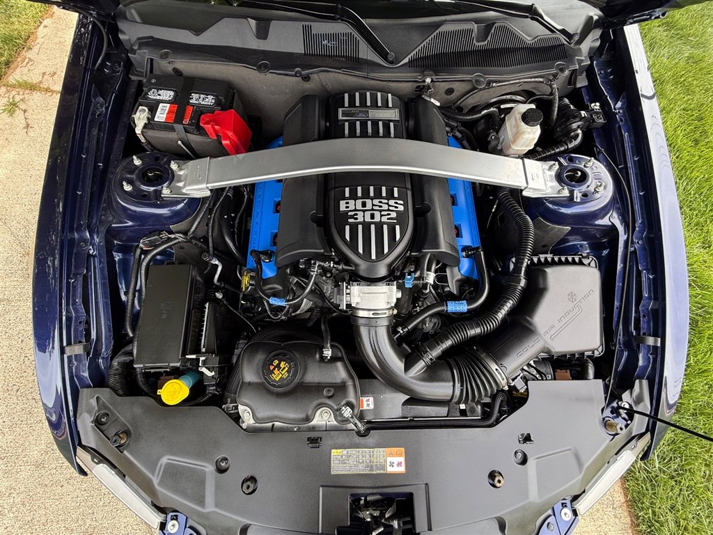 Used 2012 Ford Mustang Boss 302 w/ Boss 302 Accessory Pkg RWD image 67
