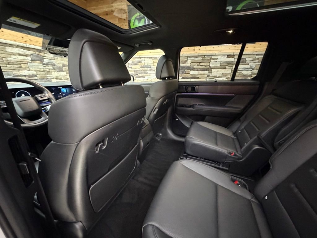 Used 2024 Hyundai Santa Fe Calligraphy image 30
