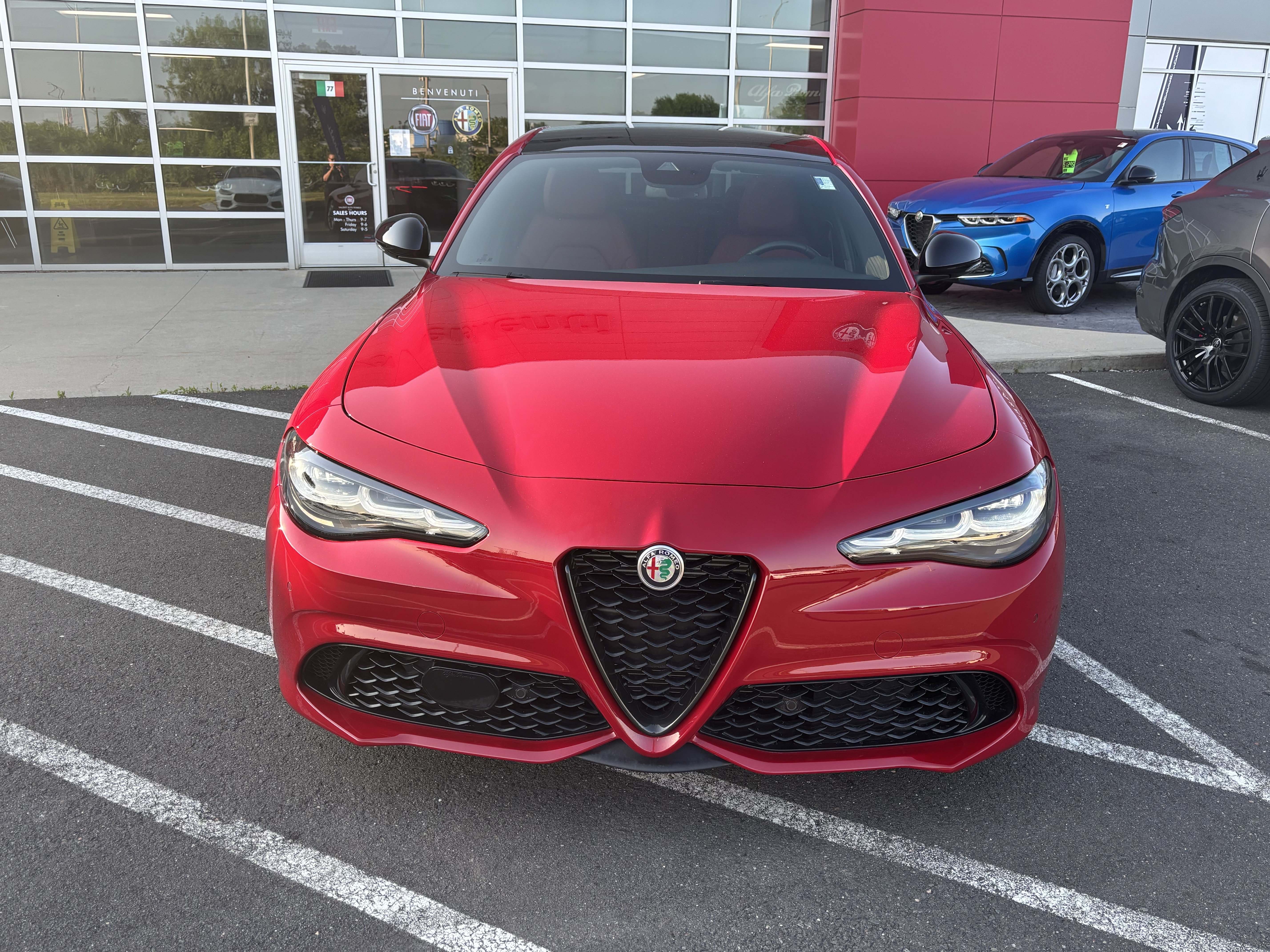 Certified 2024 Alfa Romeo Giulia Sprint RWD image 11