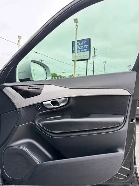 Used 2019 Volvo XC90 T6 R-Design w/ Protection Package Premier AWD/4WD image 22