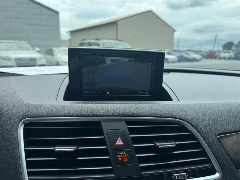 Used 2018 Audi Q3 2.0T Premium Plus w/ Premium Plus Package image 14