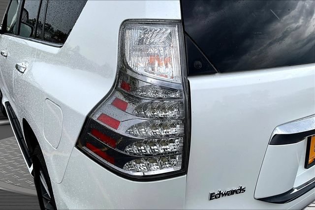 Used 2022 Lexus GX 460 Premium AWD/4WD image 22