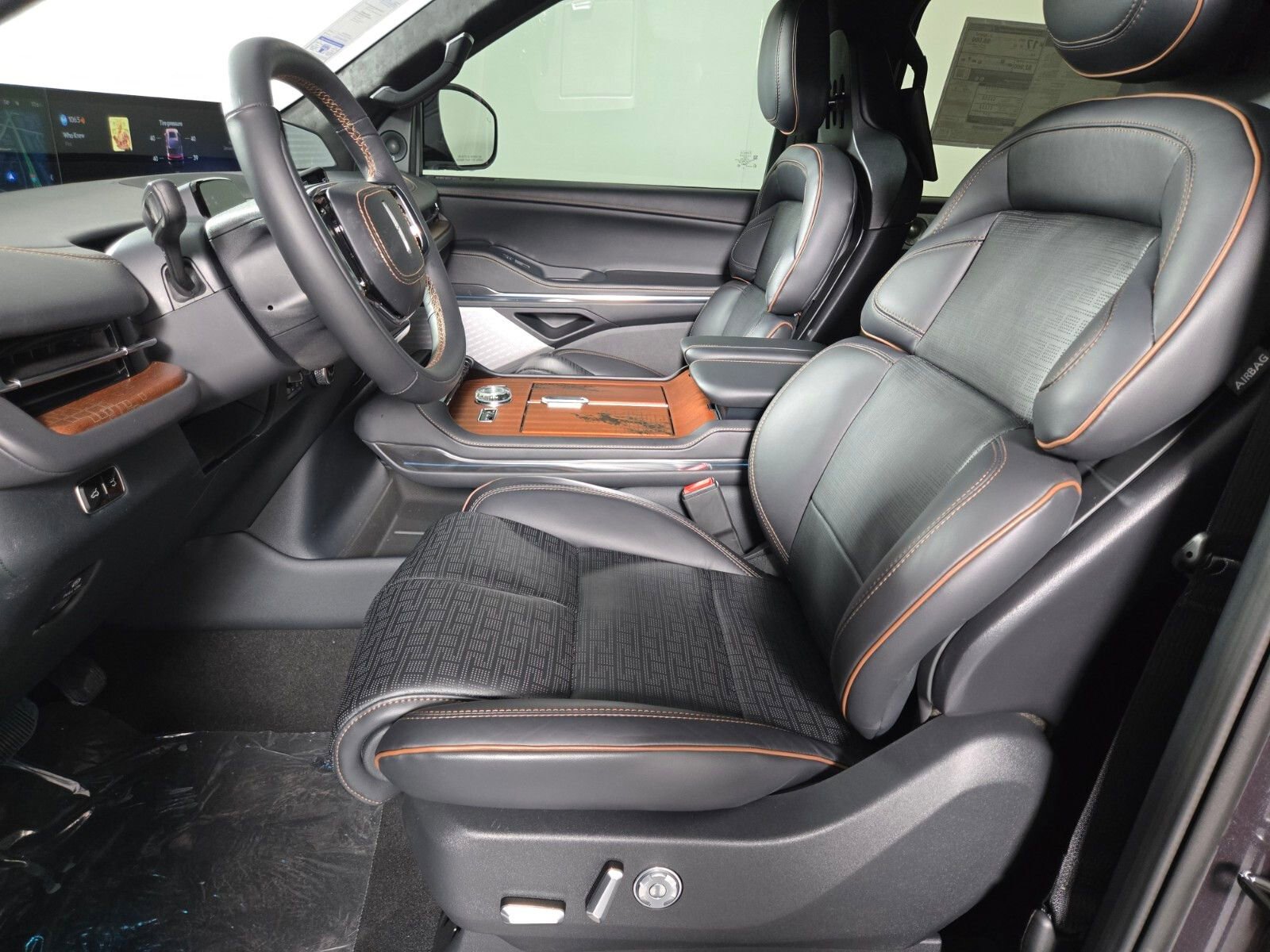 New 2026 Lincoln Navigator L Black Label image 12