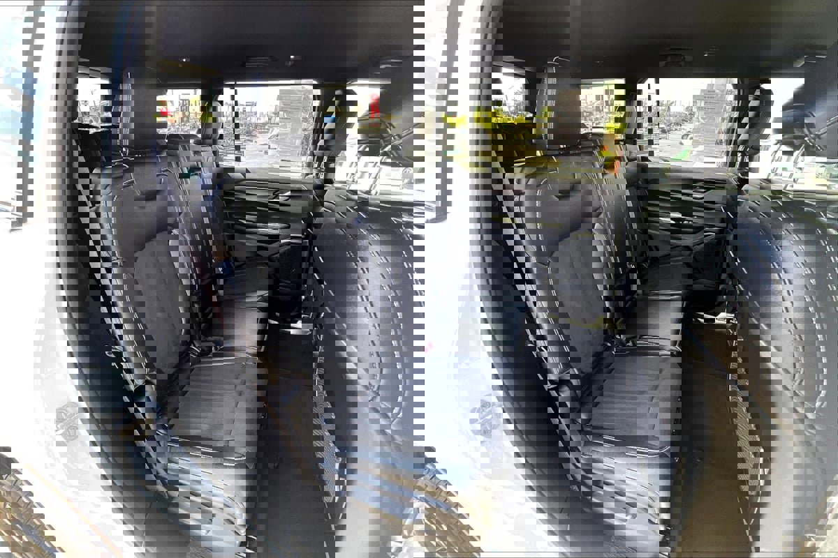 Used 2024 Jeep Grand Cherokee L Laredo image 23