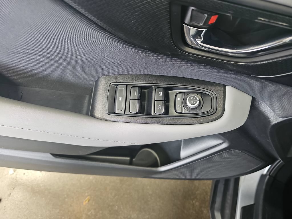 Used 2023 Subaru Outback Premium AWD/4WD image 27
