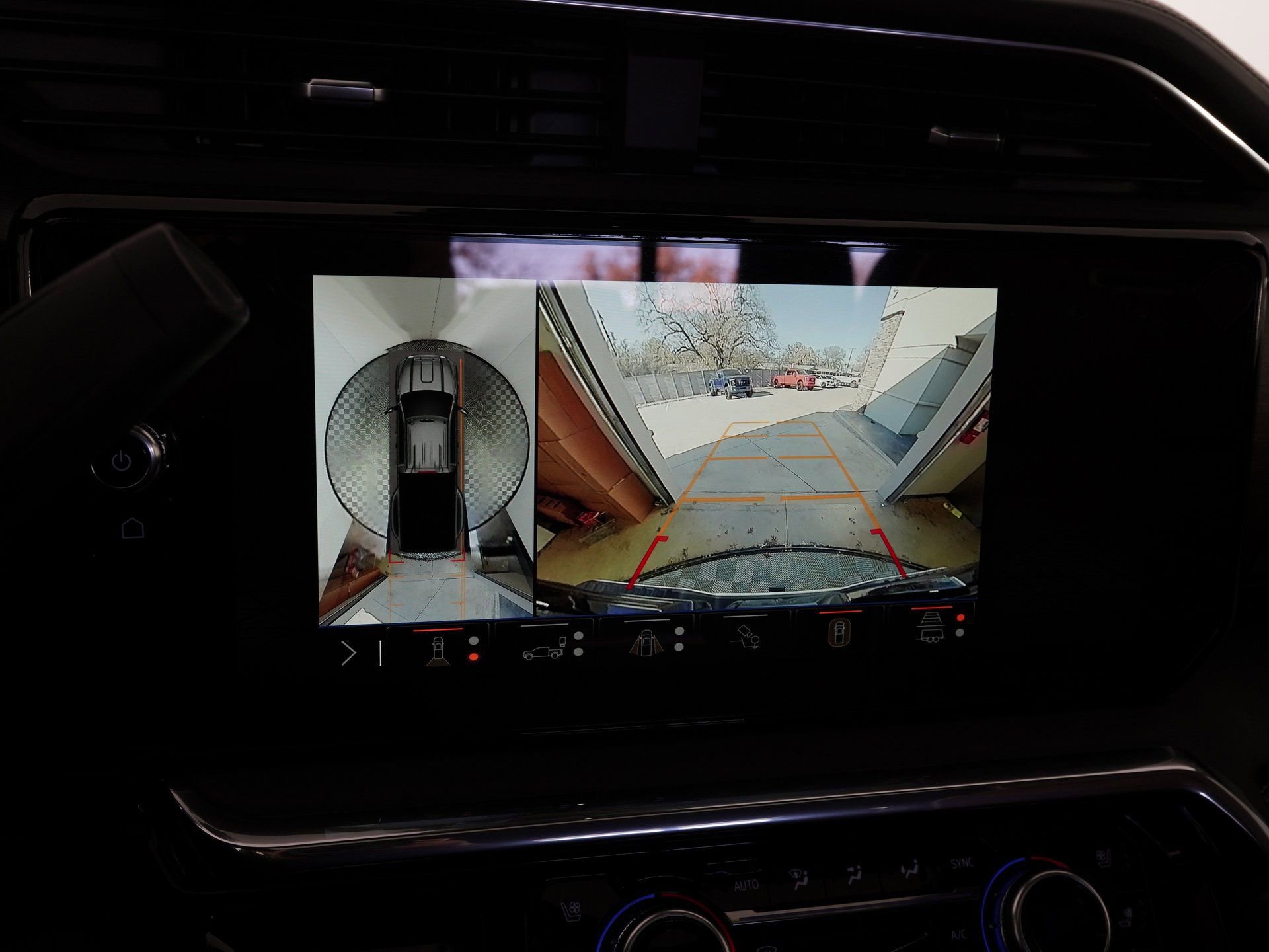 Used 2025 GMC Sierra 3500 Denali Ultimate AWD/4WD image 25