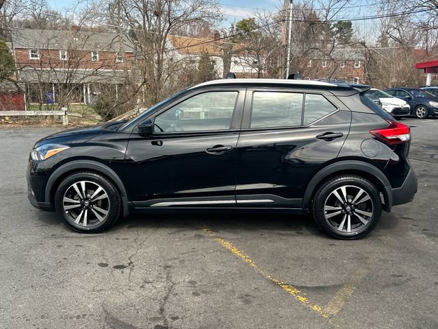 Used 2020 Nissan Kicks SR w/ Exterior Package image 2