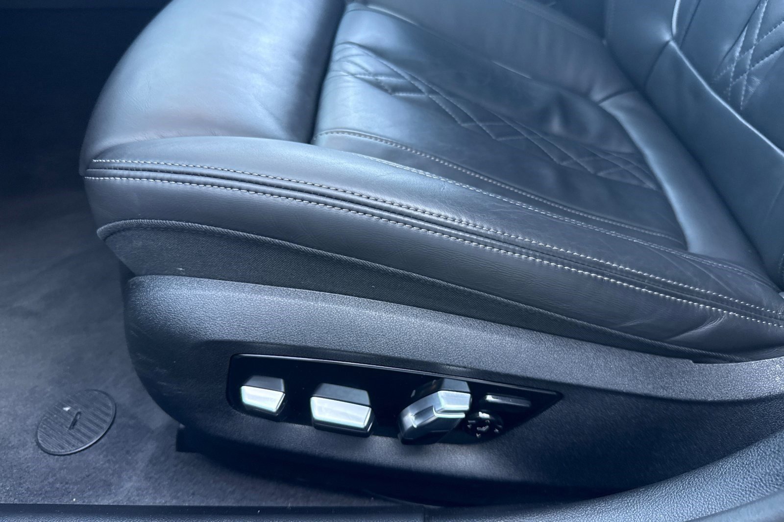 Certified 2023 BMW M550i xDrive image 14