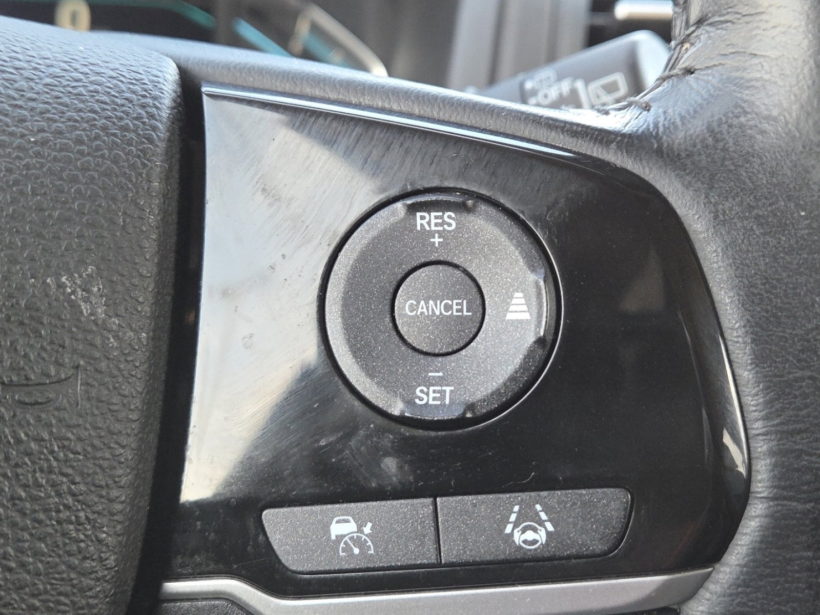 Used 2023 Honda Odyssey Touring image 9