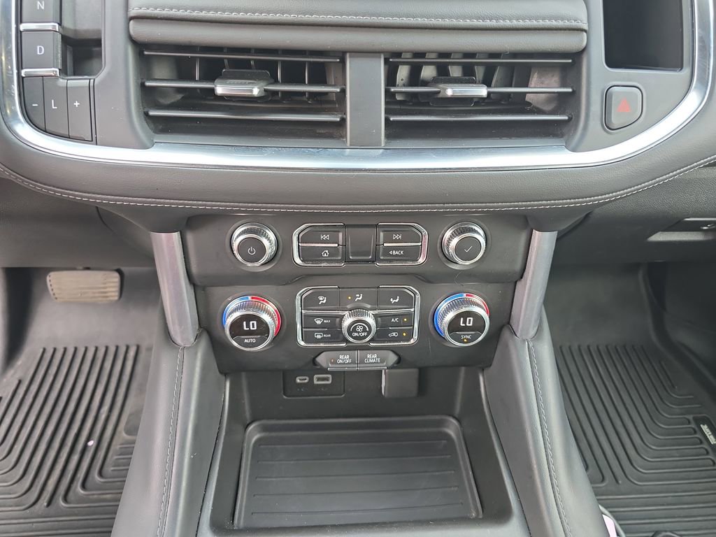 Used 2022 GMC Yukon XL SLE image 28