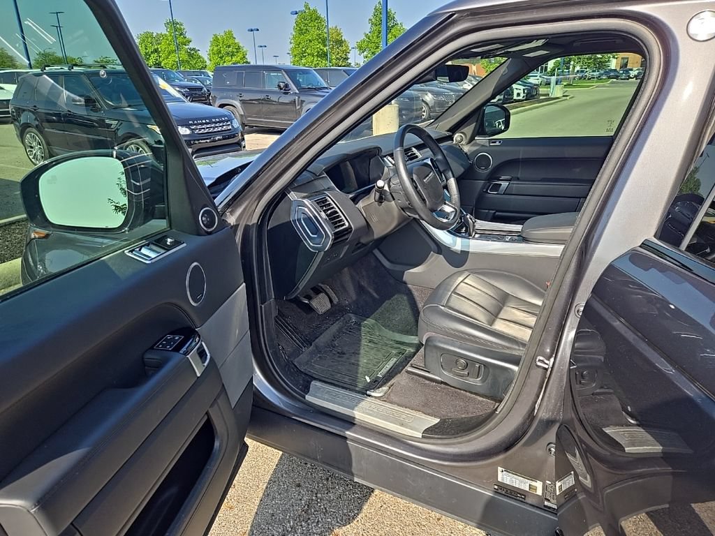 Used 2019 Land Rover Range Rover Sport HSE AWD/4WD image 16