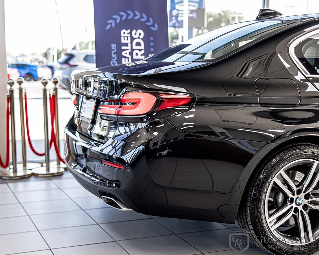 Used 2023 BMW 530i xDrive w/ Premium Package AWD/4WD image 16