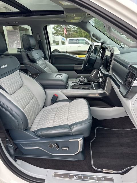 Used 2022 Ford F150 Limited image 14