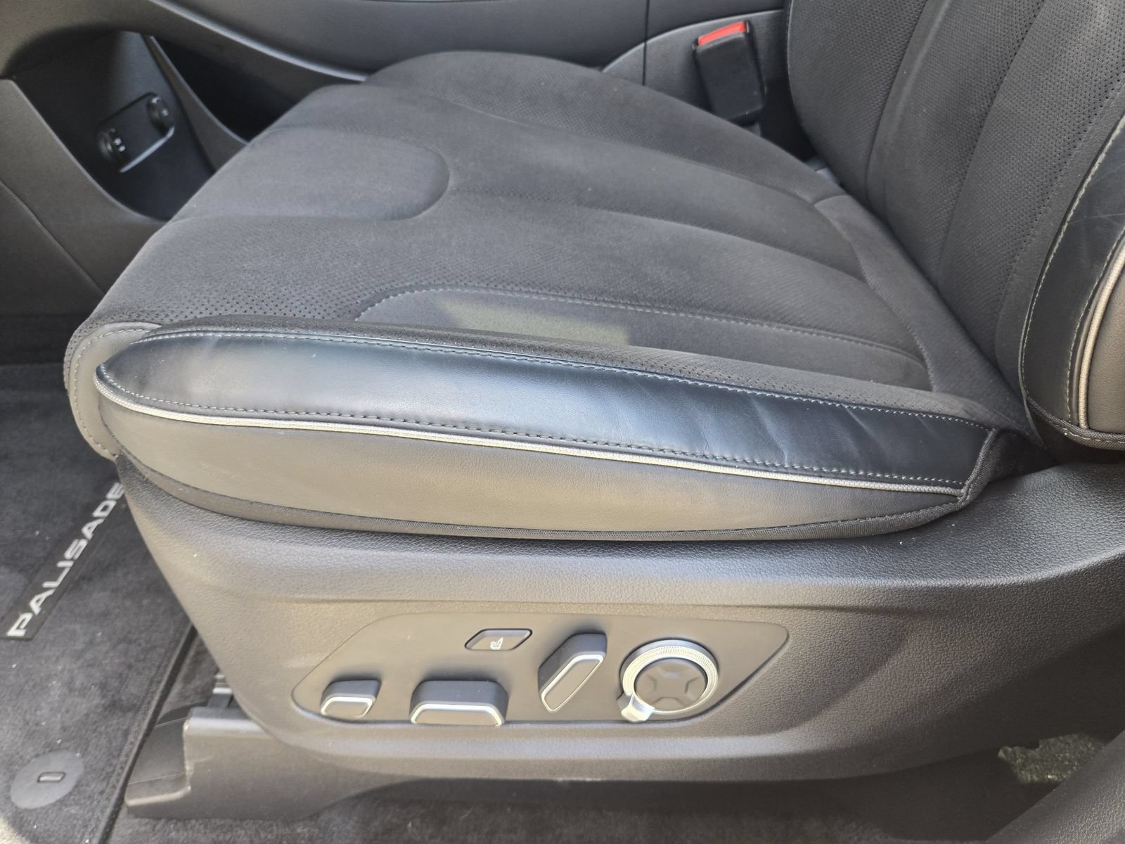 Used 2025 Hyundai Palisade Calligraphy AWD/4WD image 24