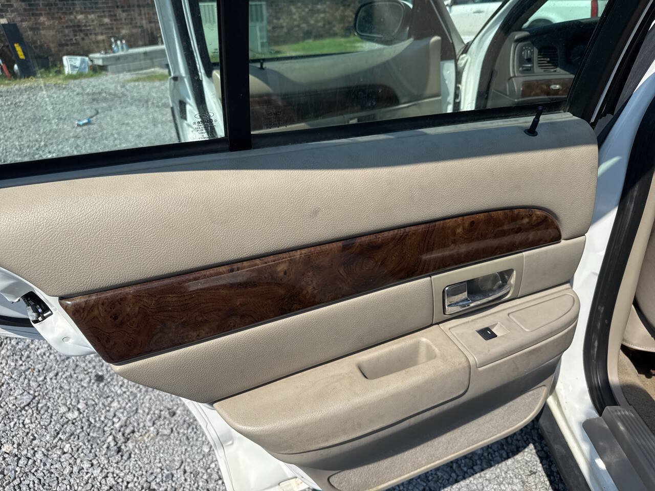 Used 2011 Mercury Grand Marquis LS RWD image 10