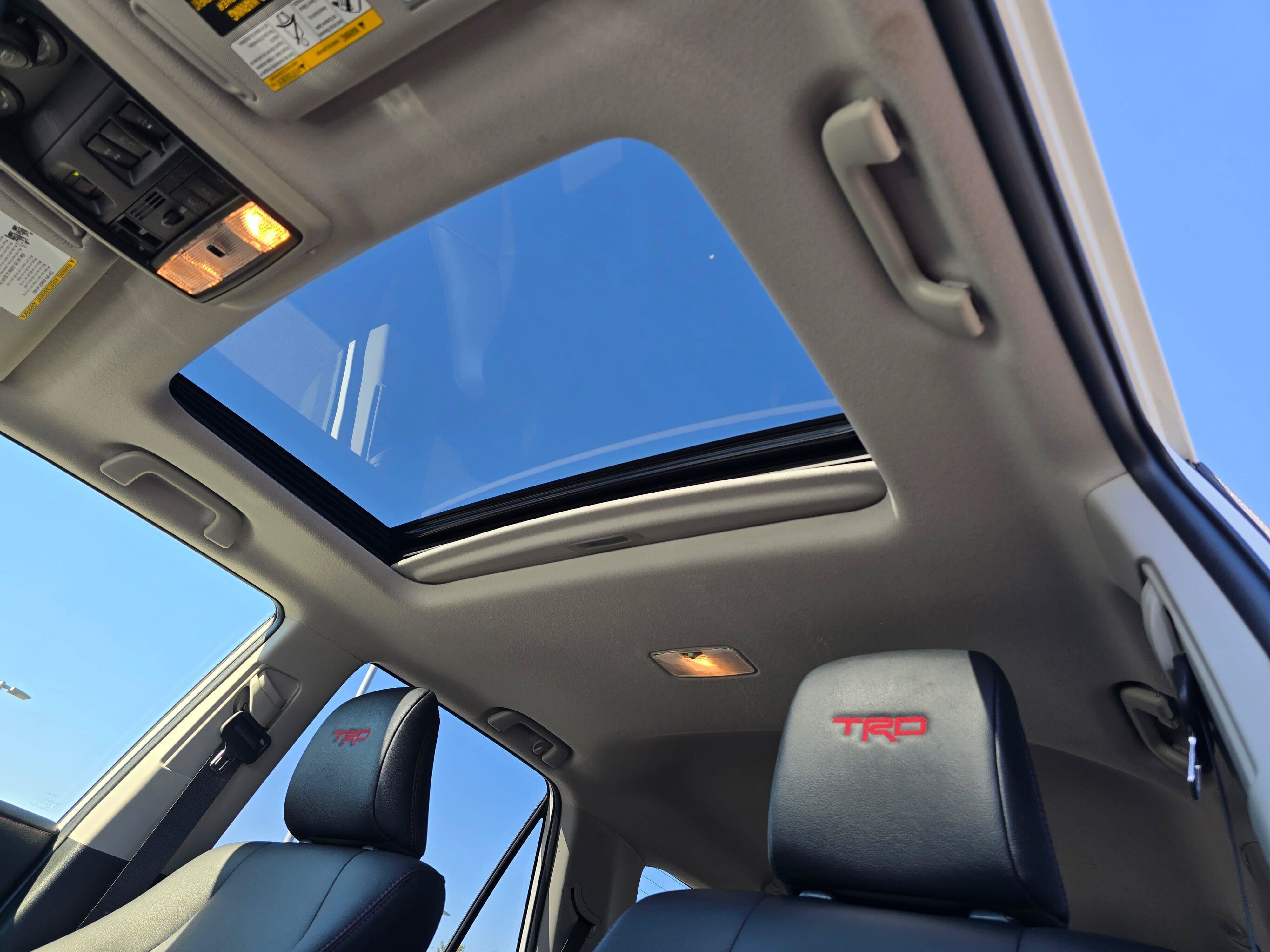 Used 2023 Toyota 4Runner TRD Off-Road Premium w/ Moonroof Package AWD/4WD image 27