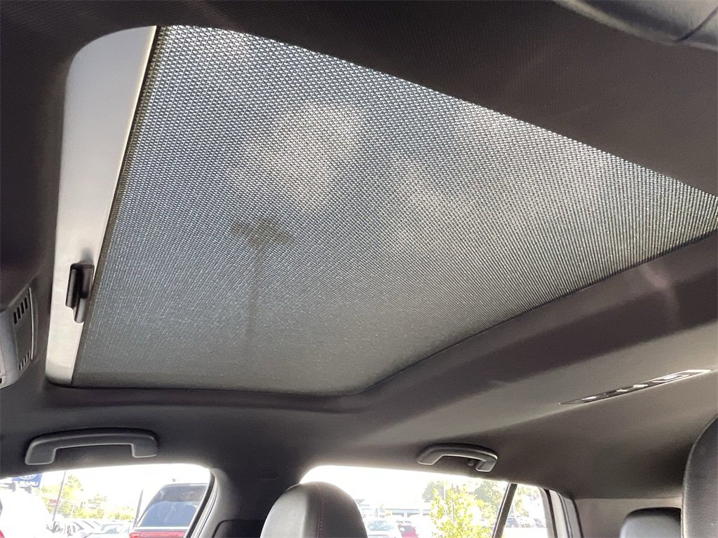 Used 2019 Volkswagen GTI SE w/ SE Experience Package image 9