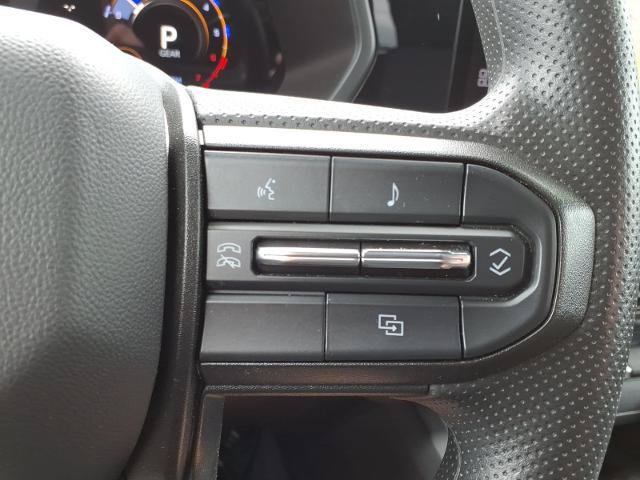 Used 2024 Chevrolet Colorado W/T AWD/4WD image 16