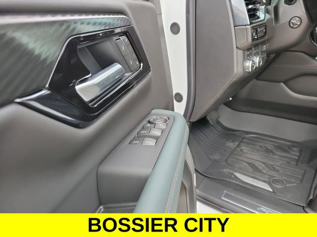 New 2026 GMC Yukon XL AT4 w/ AT4 Premium Plus Package AWD/4WD image 12