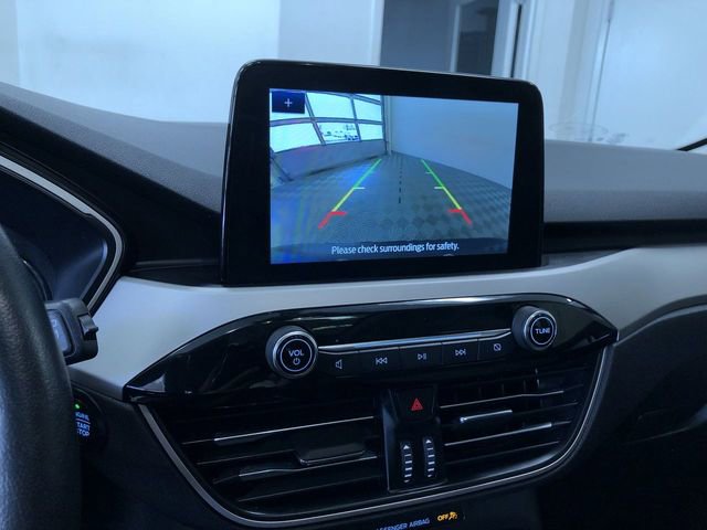 Used 2021 Ford Escape SE w/ SE Sport Appearance Package image 20