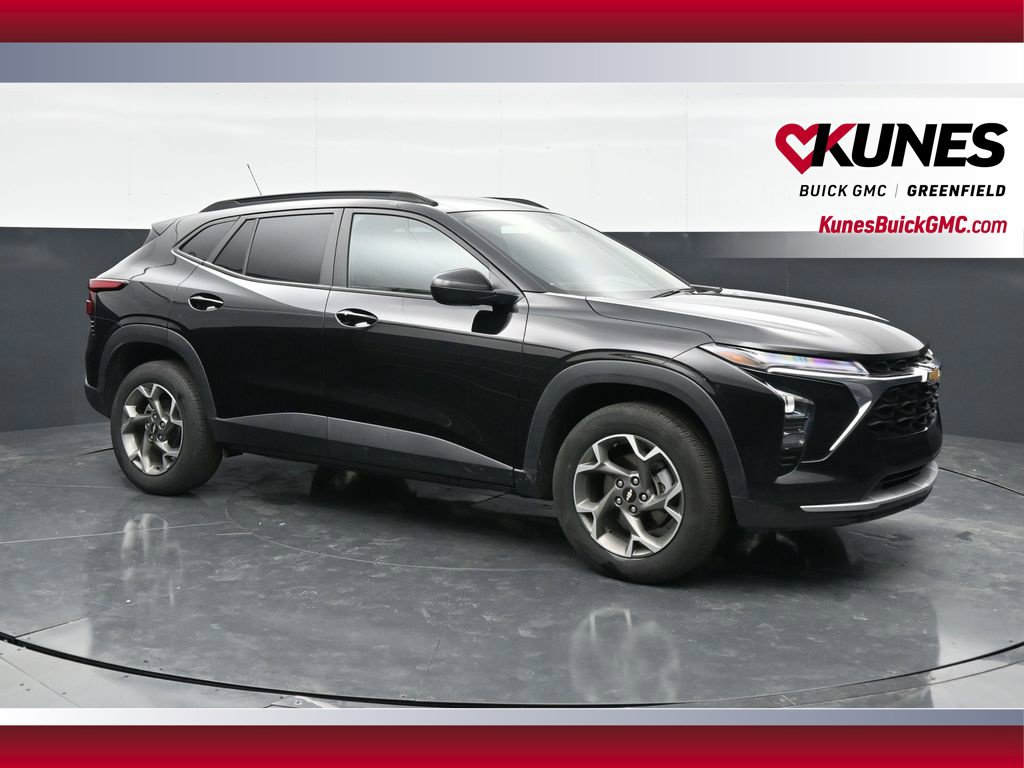 Used 2025 Chevrolet Trax LT w/ LT Convenience Package FWD image 5