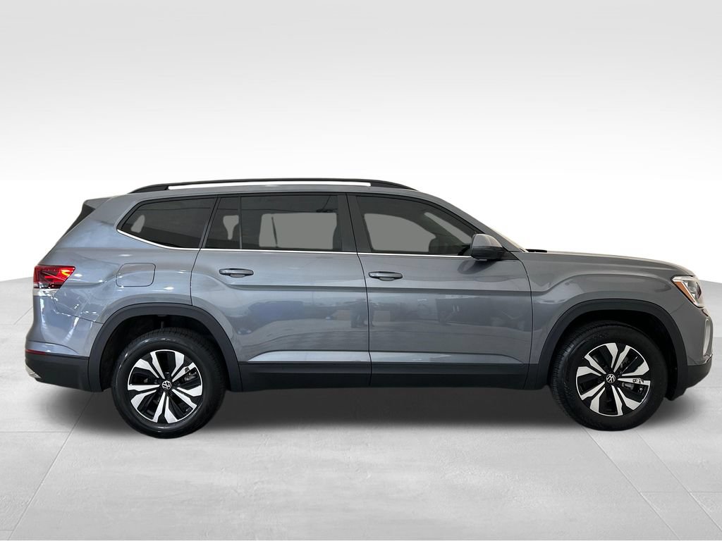 Used 2024 Volkswagen Atlas SE FWD image 6