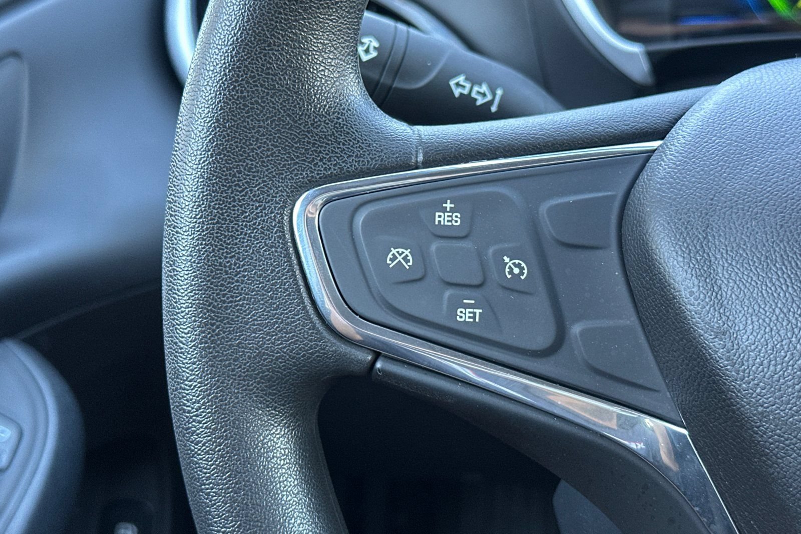 Used 2018 Chevrolet Volt LT FWD image 37