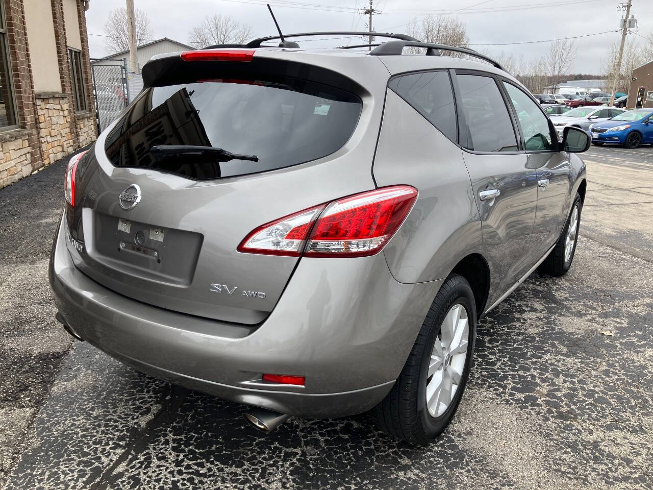 Used 2011 Nissan Murano SV AWD/4WD image 3
