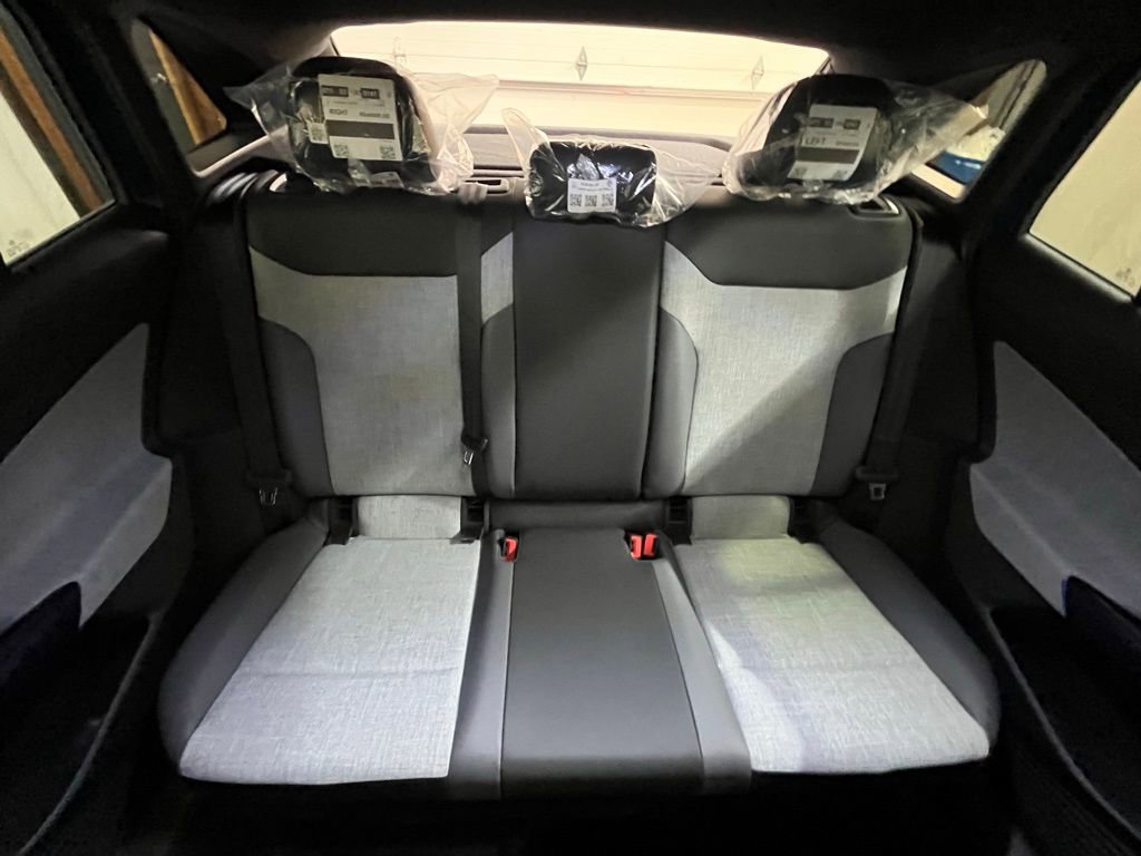 New 2026 Volkswagen ID.4 Pro image 24