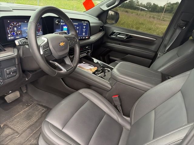 Used 2025 Chevrolet Tahoe LT w/ Comfort Package AWD/4WD image 9