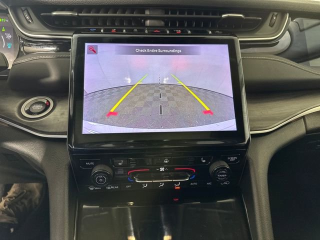 Used 2023 Jeep Grand Cherokee 4WD 4xe image 22