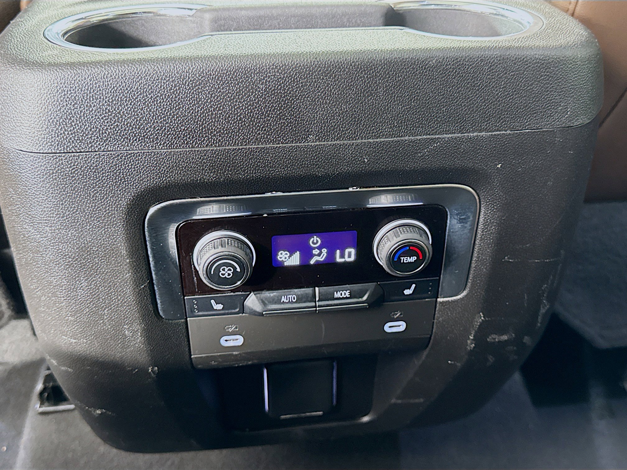 Used 2022 Chevrolet Tahoe High Country AWD/4WD image 27